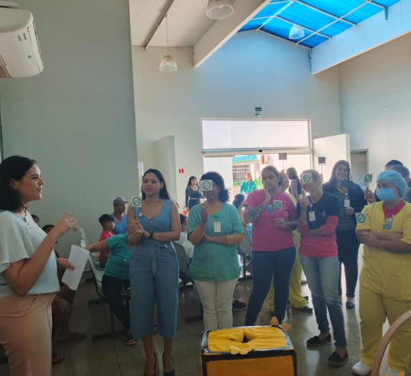 Hel realiza roda de conversa sobre o Julho Amarelo